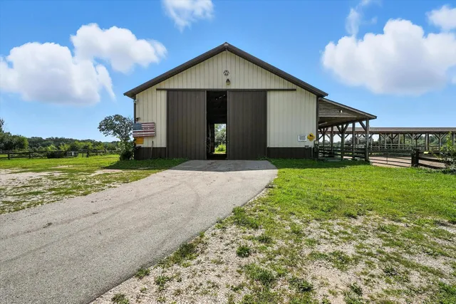 $2,200,000 | S75W35621 Wilton Road, Eagle, WI 53119