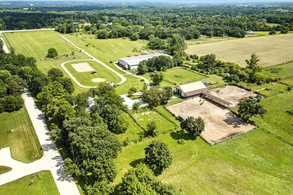 $2,200,000 | S75W35621 Wilton Road, Eagle, WI 53119