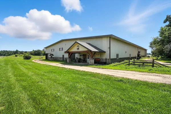 $2,200,000 | S75W35621 Wilton Road, Eagle, WI 53119