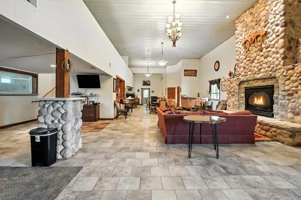 $2,200,000 | S75W35621 Wilton Road, Eagle, WI 53119