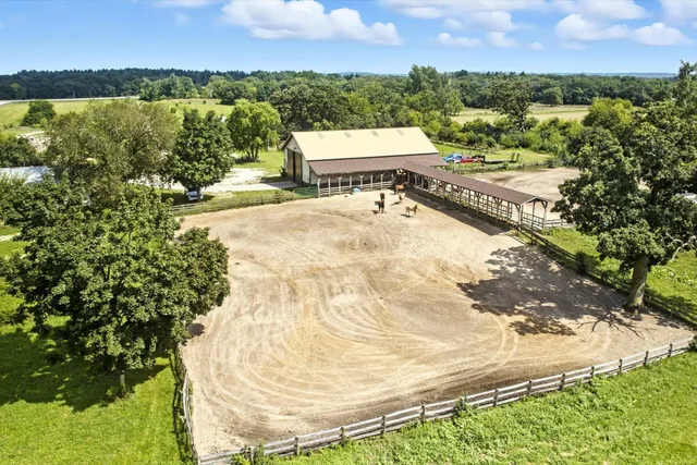 $2,200,000 | S75W35621 Wilton Road, Eagle, WI 53119