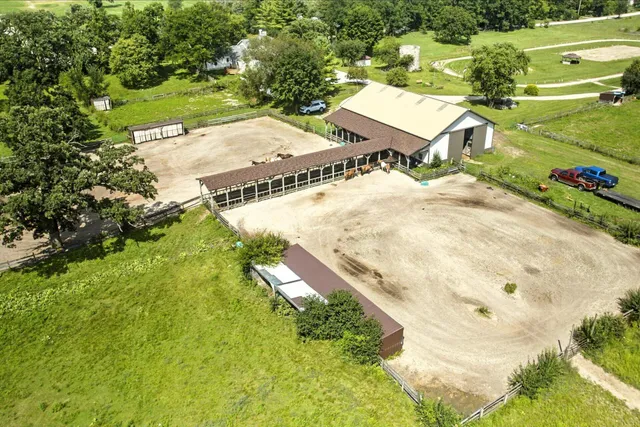 $2,200,000 | S75W35621 Wilton Road, Eagle, WI 53119