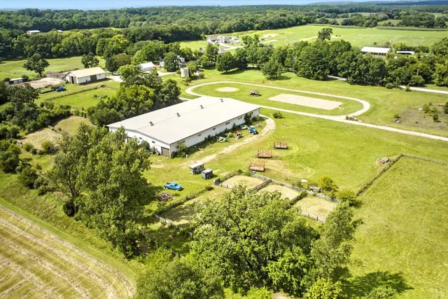 $2,200,000 | S75W35621 Wilton Road, Eagle, WI 53119