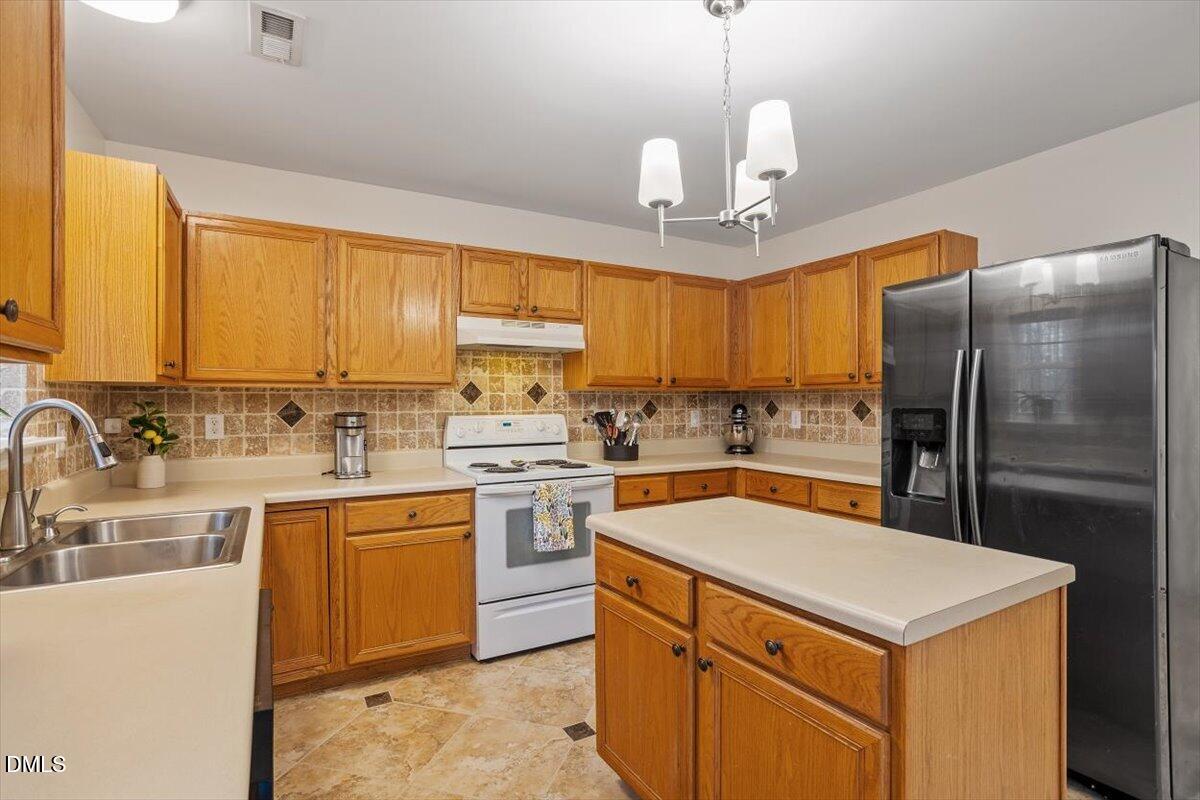 8300 Eel Court Raleigh, NC 27616 - Photo 11 of 36 Kitchen