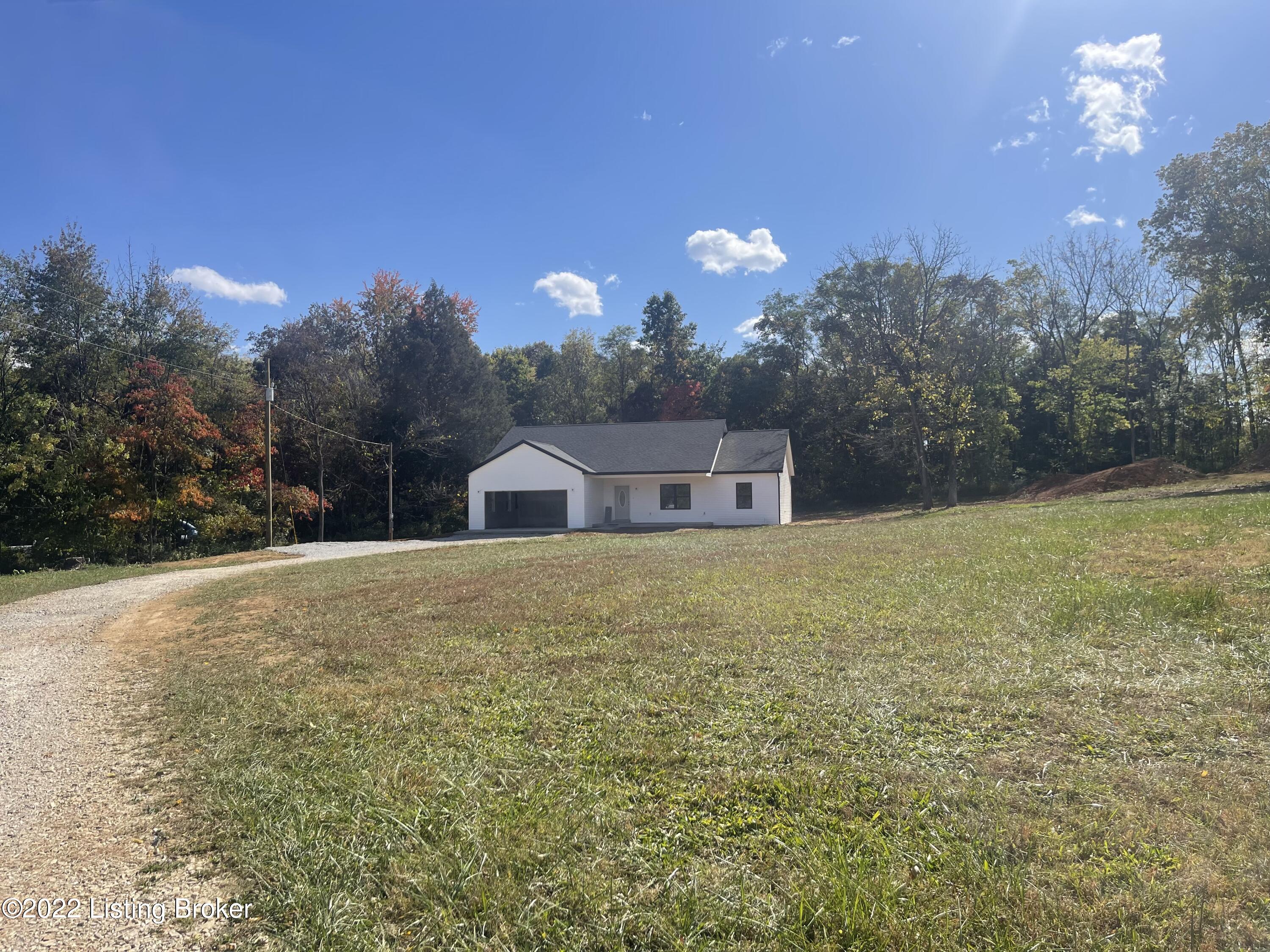 1150 Cherokee Road Brandenburg, KY 40108 - Photo 2 of 16 IMG-4575