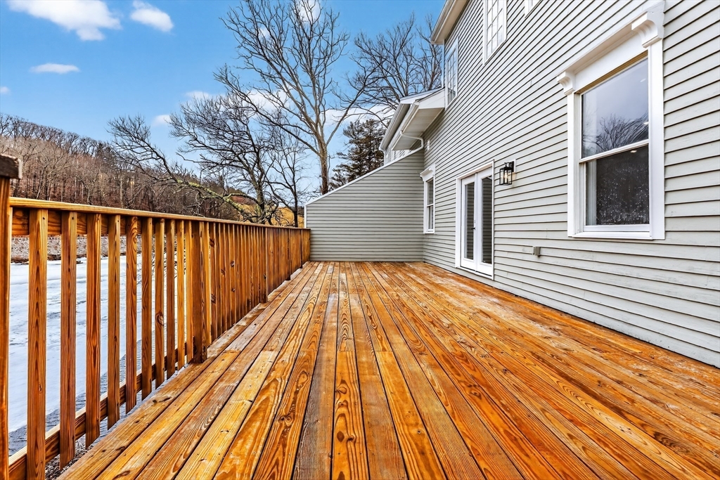 286 Grove Street Clinton, MA 01510 - Photo 14 of 42