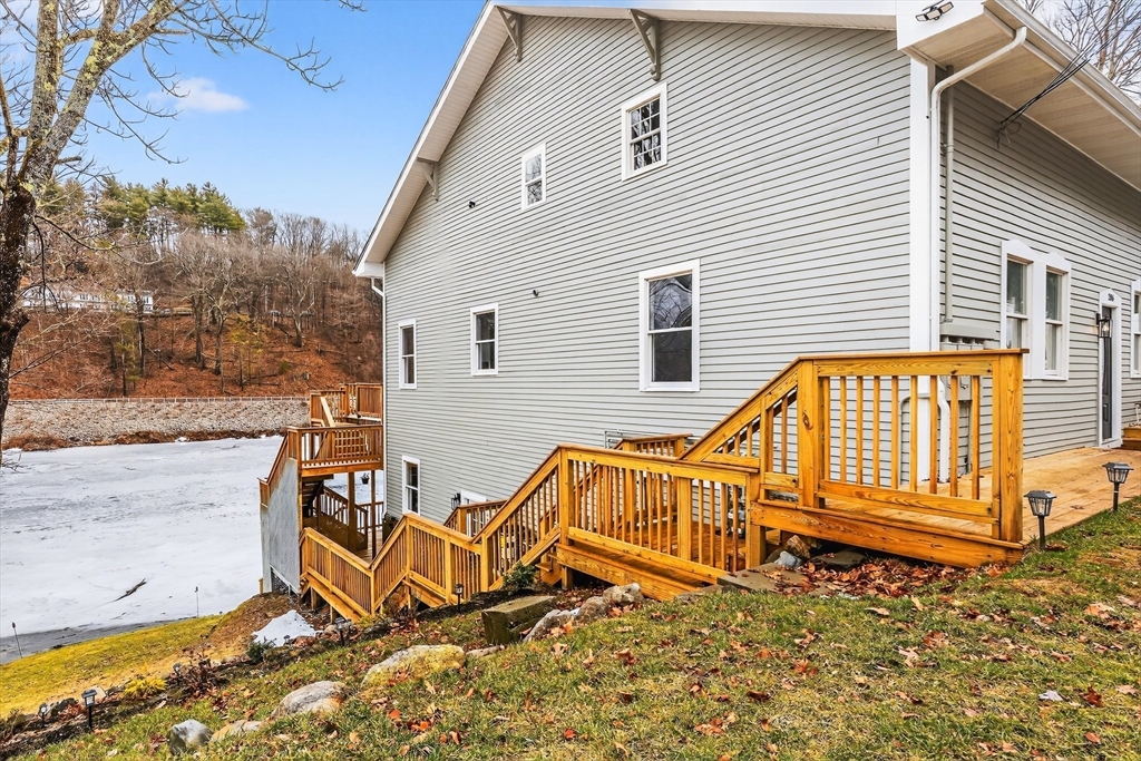 286 Grove Street Clinton, MA 01510 - Photo 39 of 42