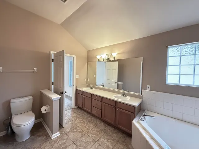 $359,500 | 8312 Innsbrook Drive, Tallahassee, FL 32312