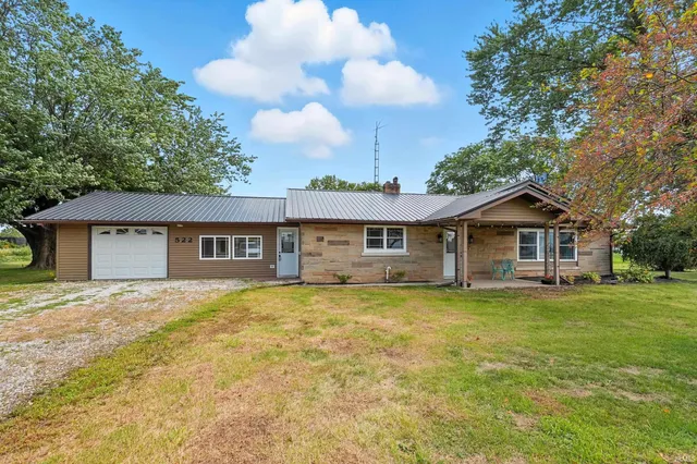 $257,500 | 522 North Main Street, Topeka, IN 46571