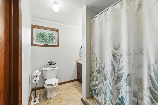 $257,500 | 522 North Main Street, Topeka, IN 46571