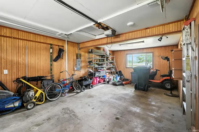 $257,500 | 522 North Main Street, Topeka, IN 46571