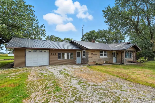 $257,500 | 522 North Main Street, Topeka, IN 46571