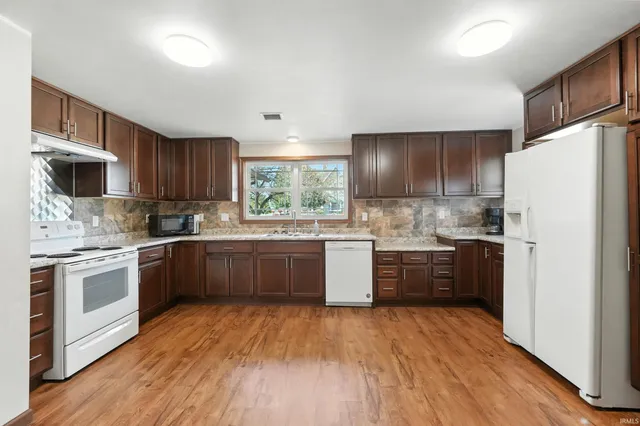 $257,500 | 522 North Main Street, Topeka, IN 46571