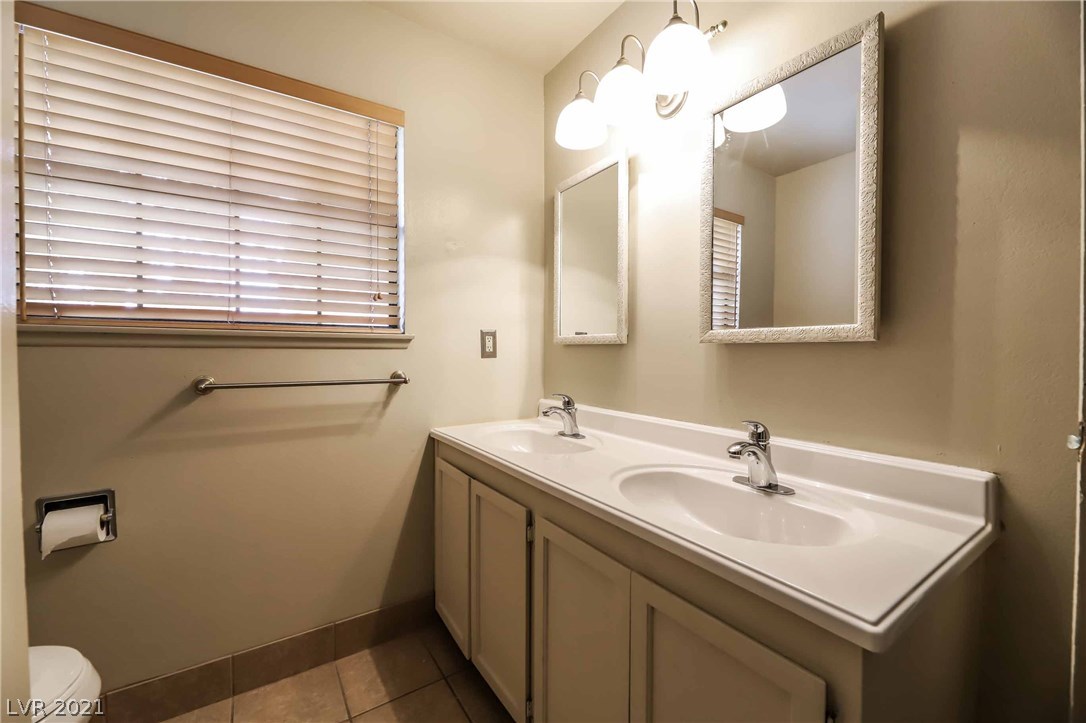 3110 Trueno Road Henderson, NV 89014 - Photo 17 of 47