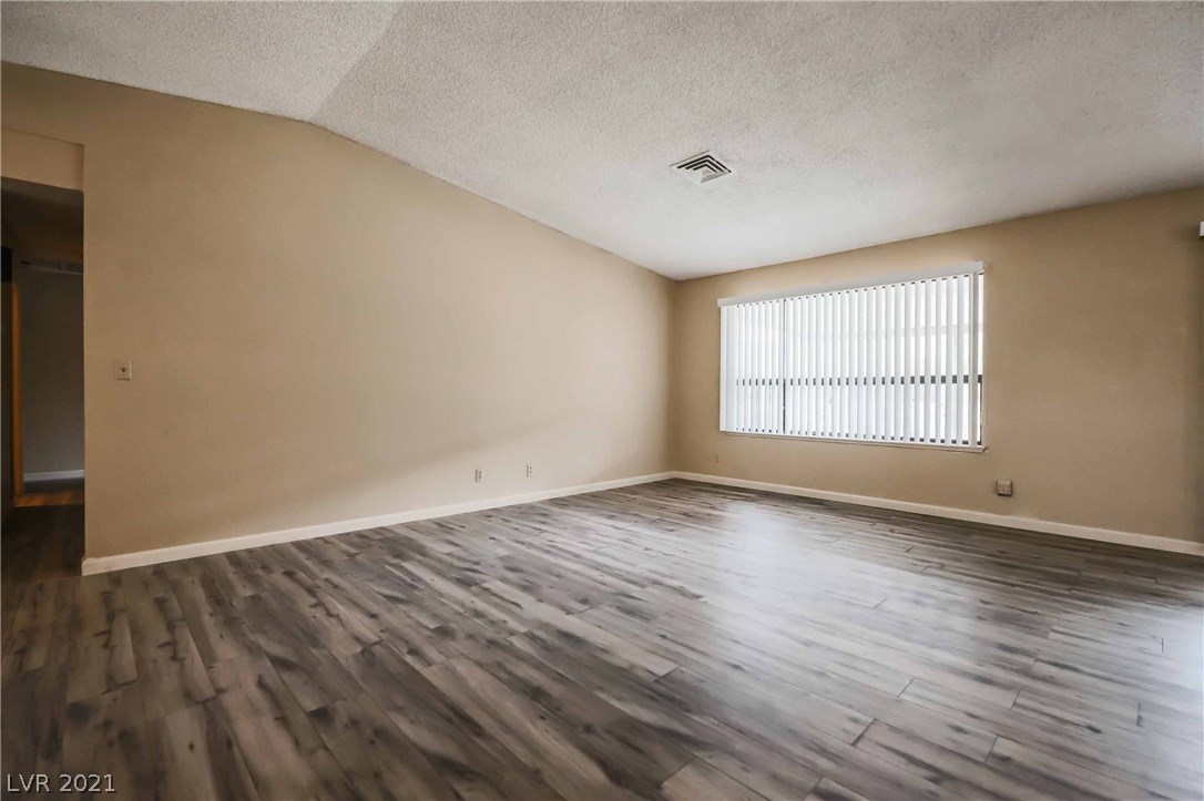 3110 Trueno Road Henderson, NV 89014 - Photo 6 of 47