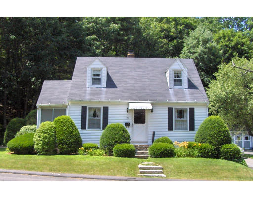 202 Eastford Road Southbridge, MA 01550 - Photo 3 of 17 Gallery Image 3