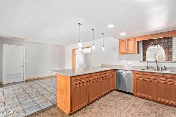 $3,700 | 1918 East Palmcroft Drive, Tempe, AZ 85282