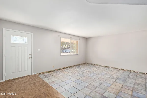 $3,700 | 1918 East Palmcroft Drive, Tempe, AZ 85282