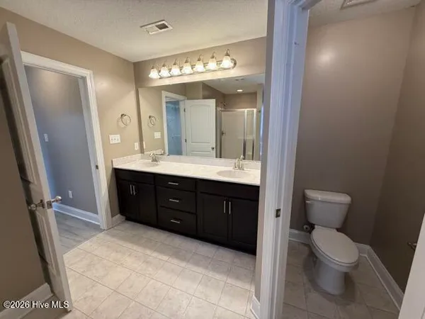 $2,050 | 203 Moonstone Court, Jacksonville, NC 28546