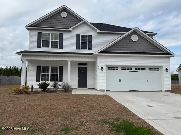 $2,050 | 203 Moonstone Court, Jacksonville, NC 28546