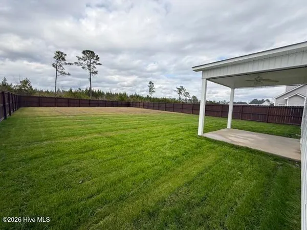 $2,050 | 203 Moonstone Court, Jacksonville, NC 28546