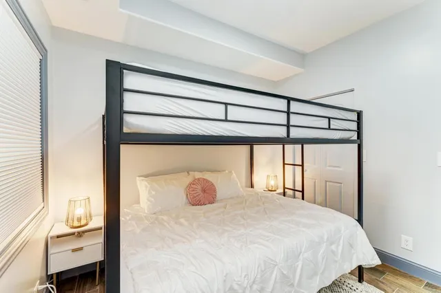 $1,200,000 | 3231 North Octavia Avenue, Chicago, IL 60634