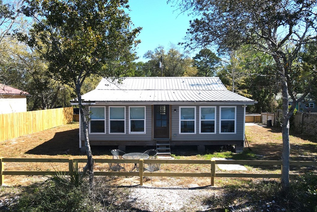 809 3 Rivers Road Carrabelle, FL 32322 - Photo 5 of 25 Gallery Image 5