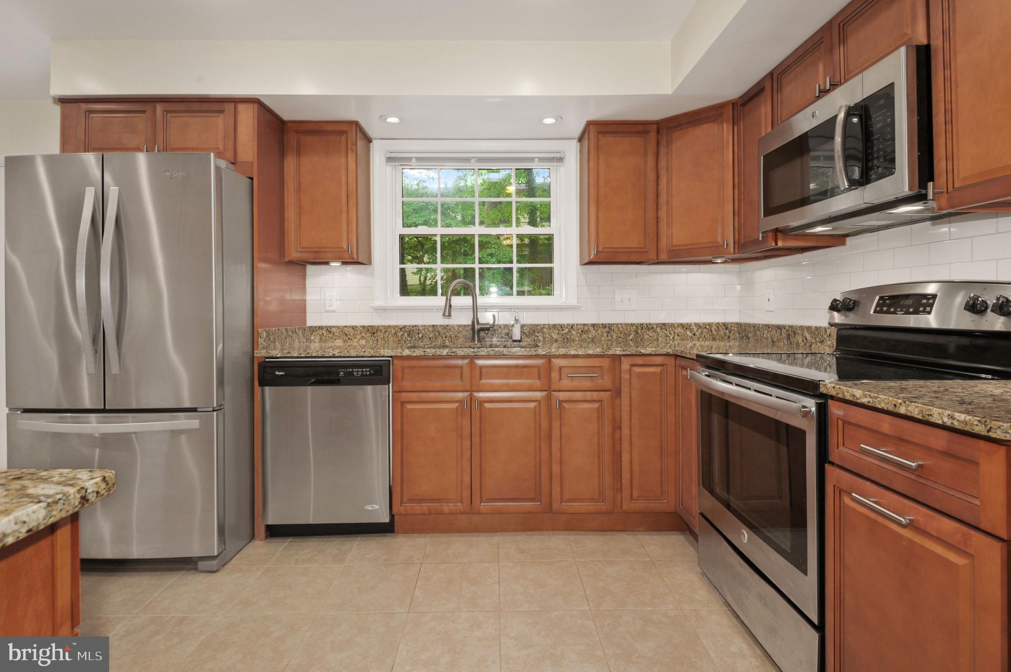 6724 Houndmaster Road Springfield, VA 22152 - Photo 11 of 45