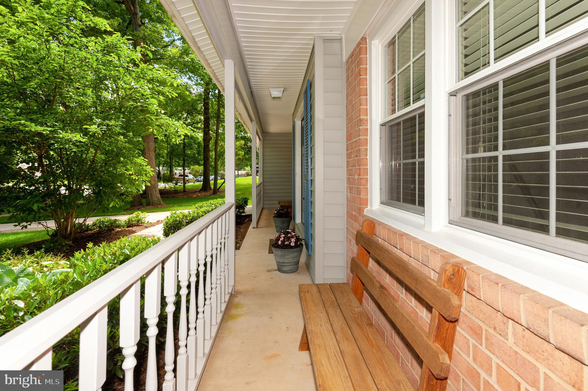 6724 Houndmaster Road Springfield, VA 22152 - Photo 4 of 45
