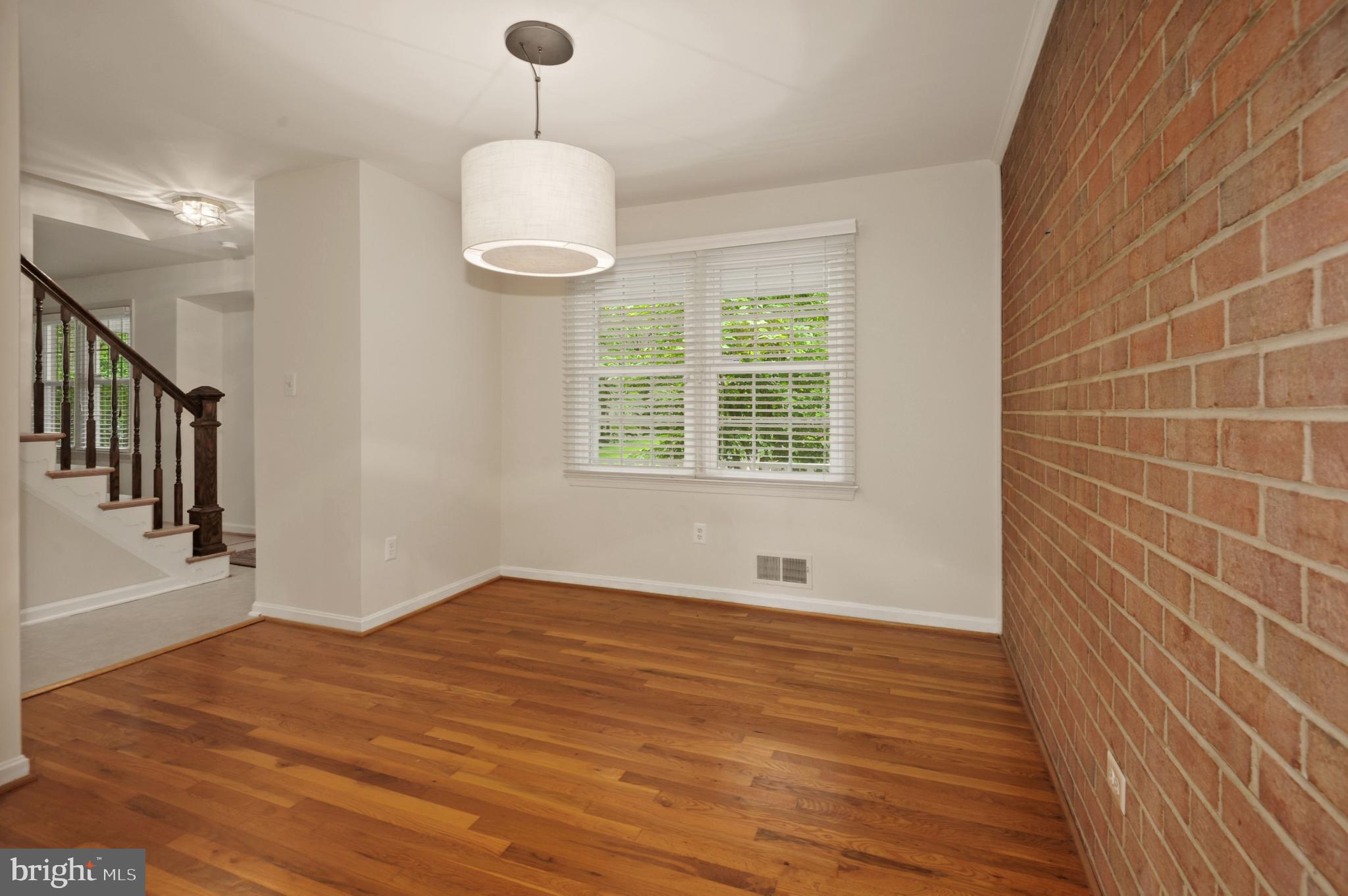 6724 Houndmaster Road Springfield, VA 22152 - Photo 8 of 45