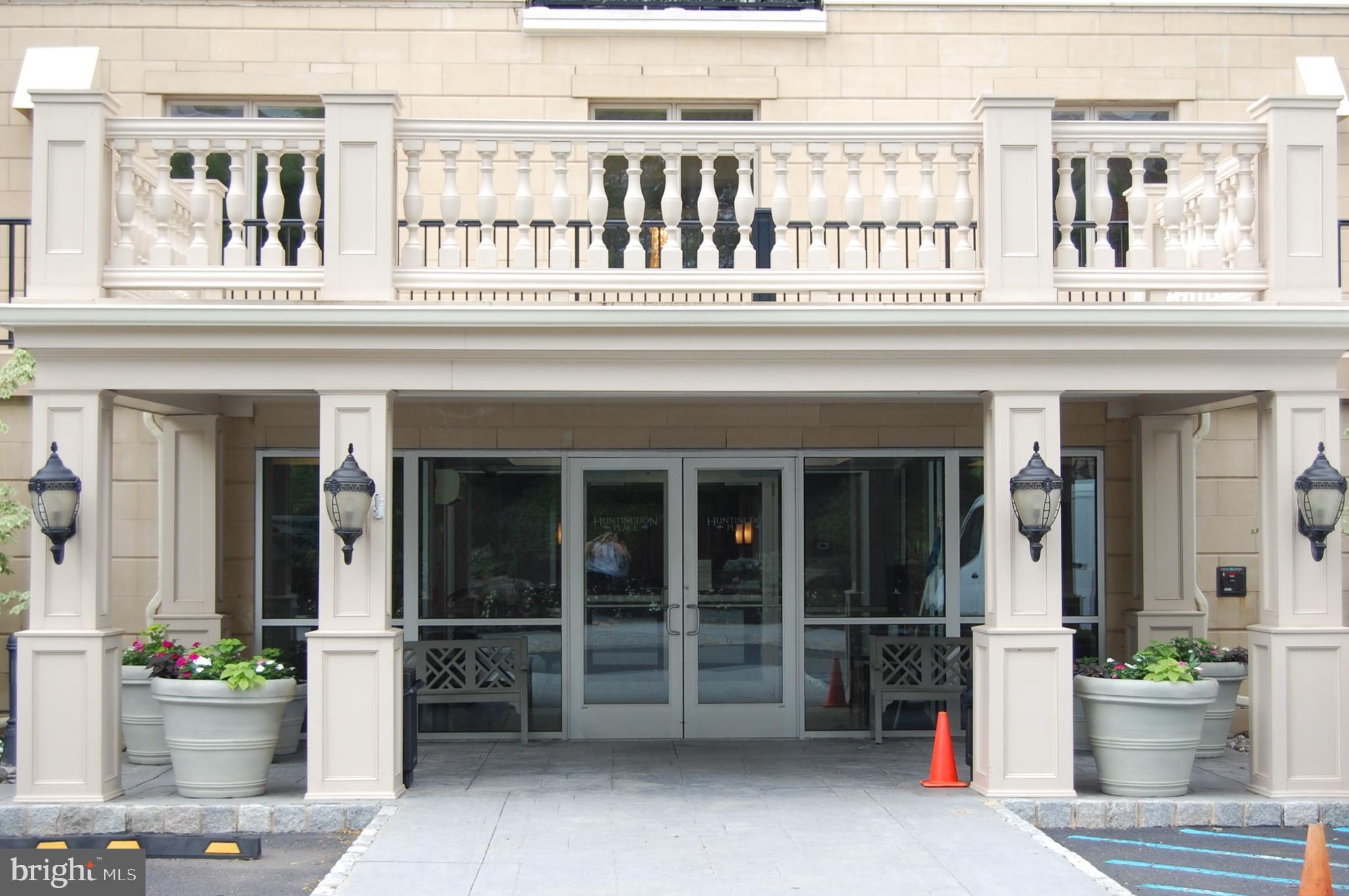 548 Carson Terrace, Huntingdon Valley, PA 19006 Compass