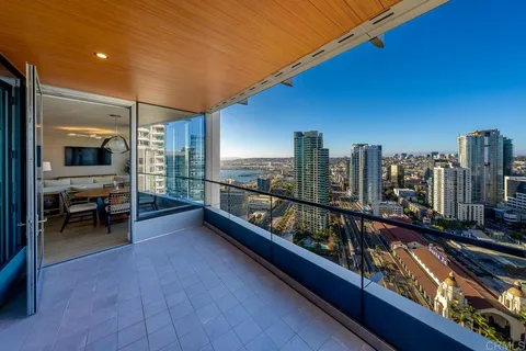 $2,195,000 | 888 West E Street, Unit 3006, San Diego, CA 92101