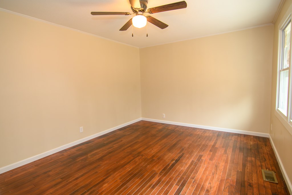 33109 Boston Road Painter, VA 23420 - Photo 5 of 25