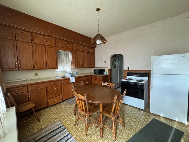 $83,000 | 24543 630th Avenue, Alden, MN 56009