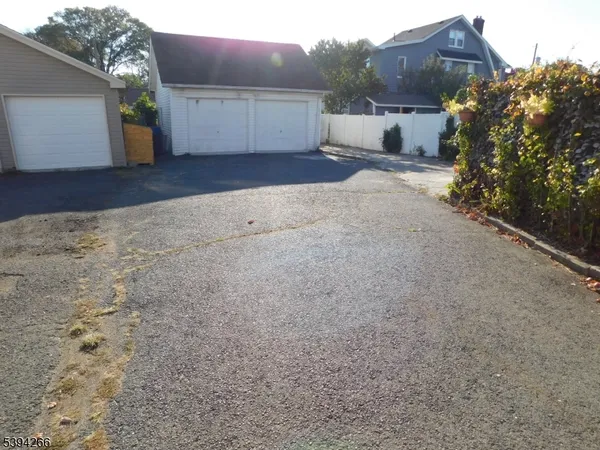 a view of back yard of the house
