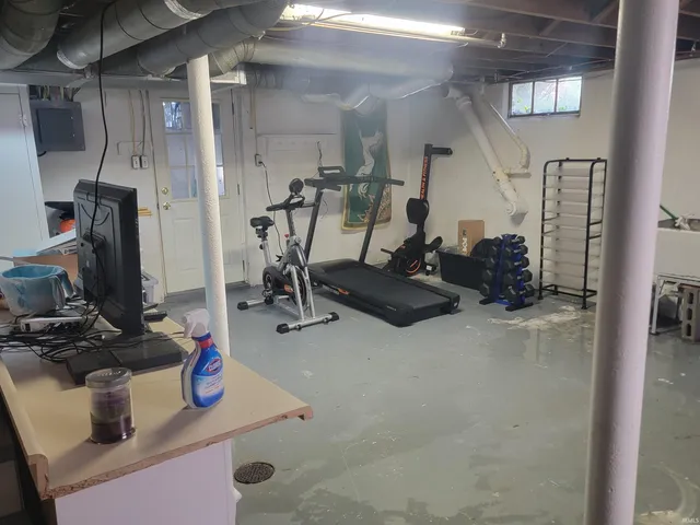 $178,000 | 1000 West Waid Avenue, Muncie, IN 47303