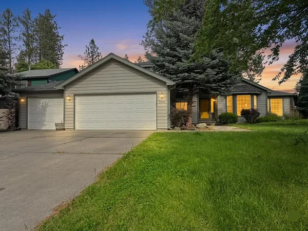 $595,000 | 7321 West Kendick Avenue, Nine Mile Falls, WA 99026
