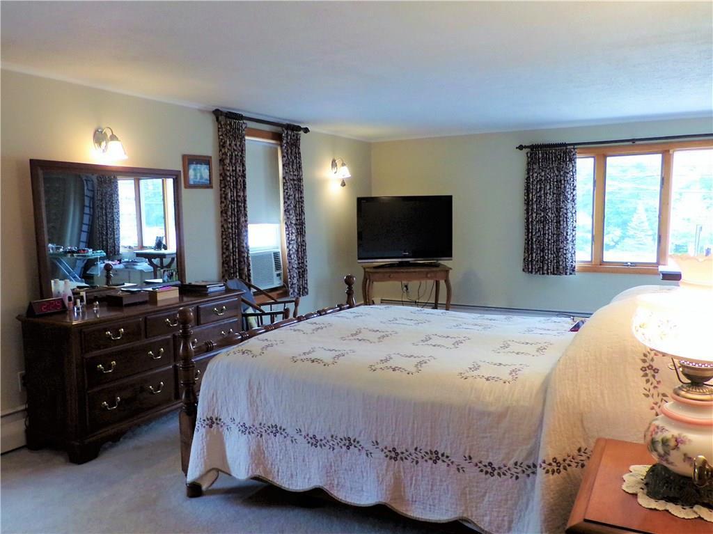 649 Main Street Springvale, ME 04083 - Photo 7 of 18 20181010002403641646000000-o
