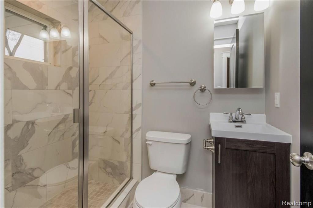 4405 Crooks Road Royal Oak, MI 48073 - Photo 8 of 13