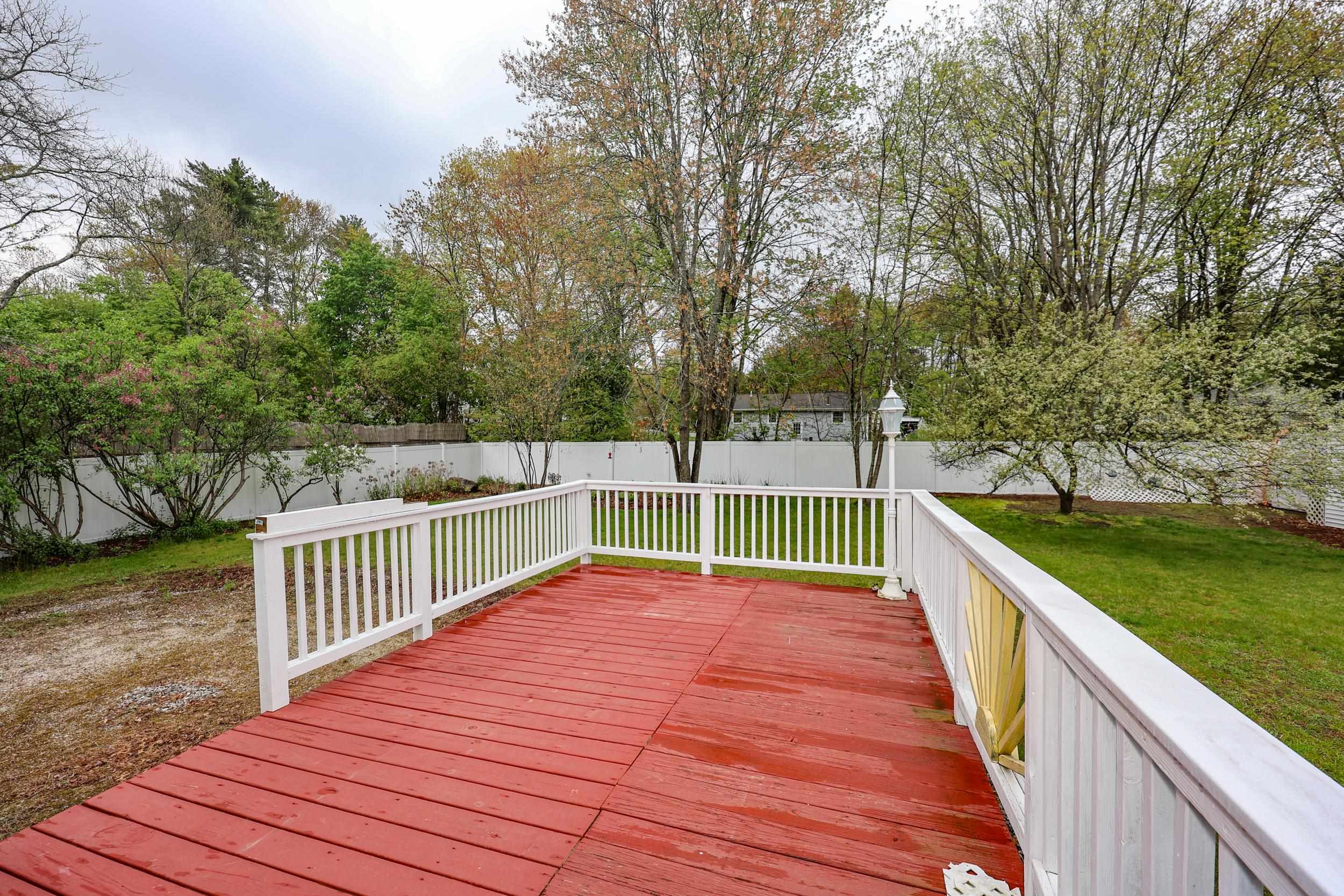 15 Raymond Drive Merrimack, NH 03054 - Photo 13 of 42