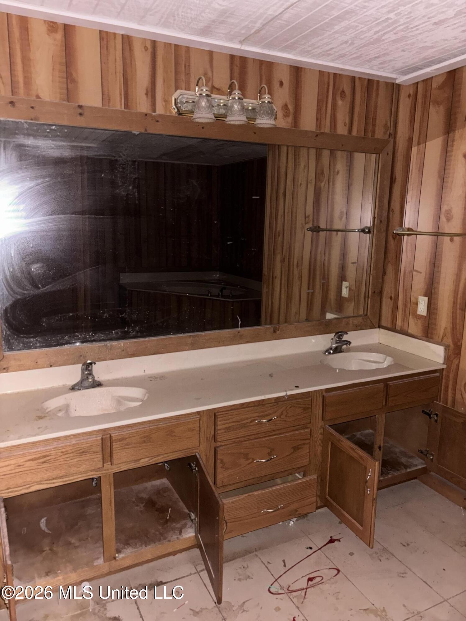 1560 Wilborne Road Southaven, MS 38672 - Photo 35 of 75 Photo Feb 25 2026, 2 54 25 PM