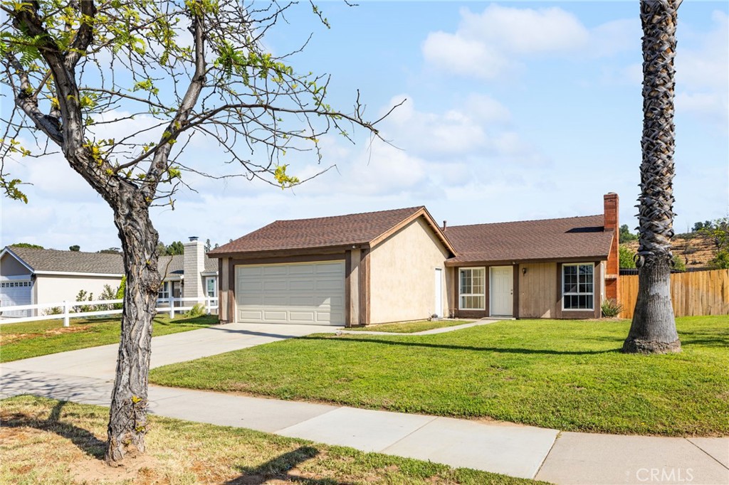 3151 Neptune Drive Riverside, CA 92503 - Photo 2 of 40