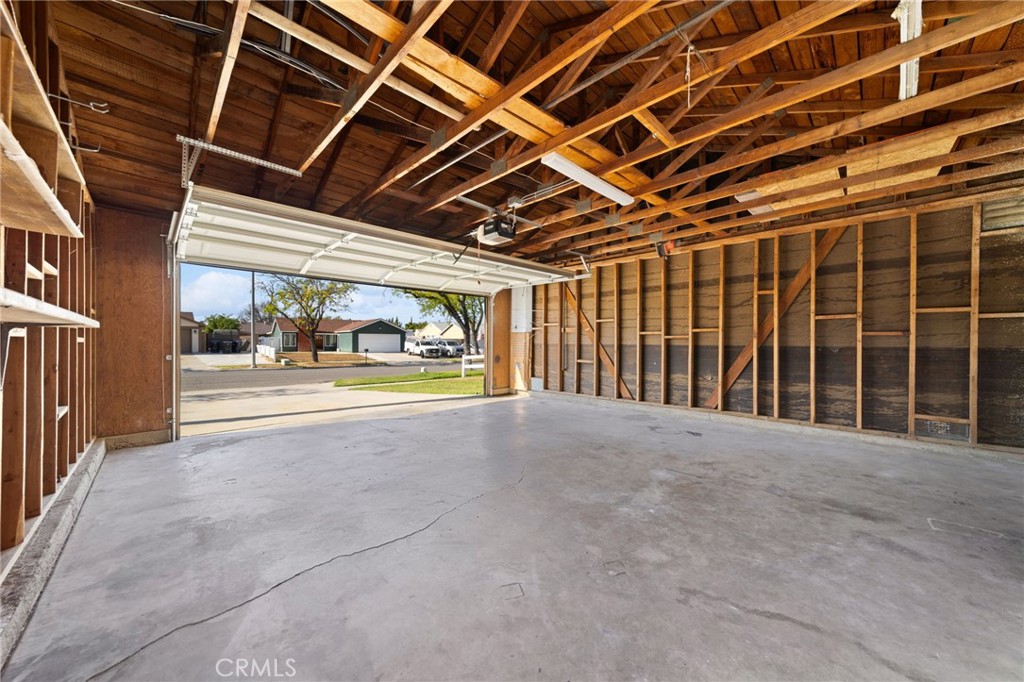 3151 Neptune Drive Riverside, CA 92503 - Photo 34 of 40 Two car garage