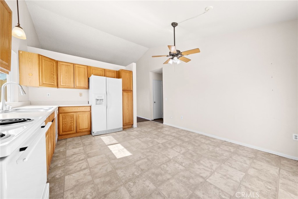 3151 Neptune Drive Riverside, CA 92503 - Photo 10 of 40