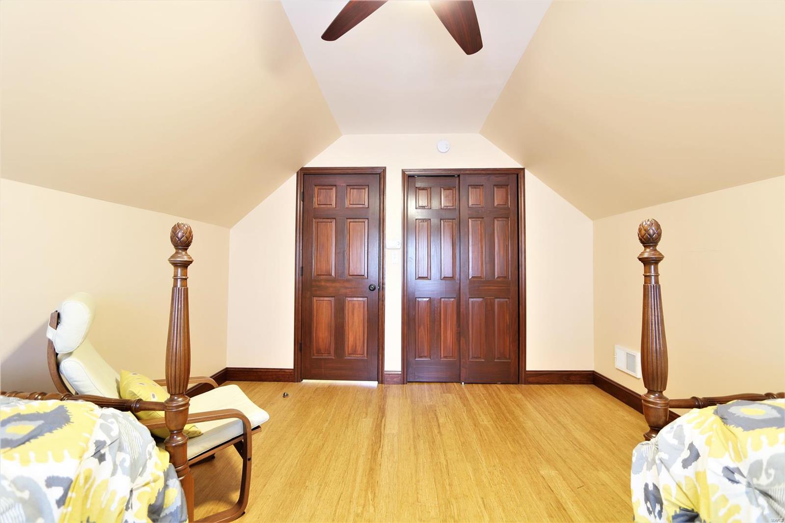 5711 Rosa Avenue St. Louis, MO 63109 - Photo 28 of 36 Gallery Image 28