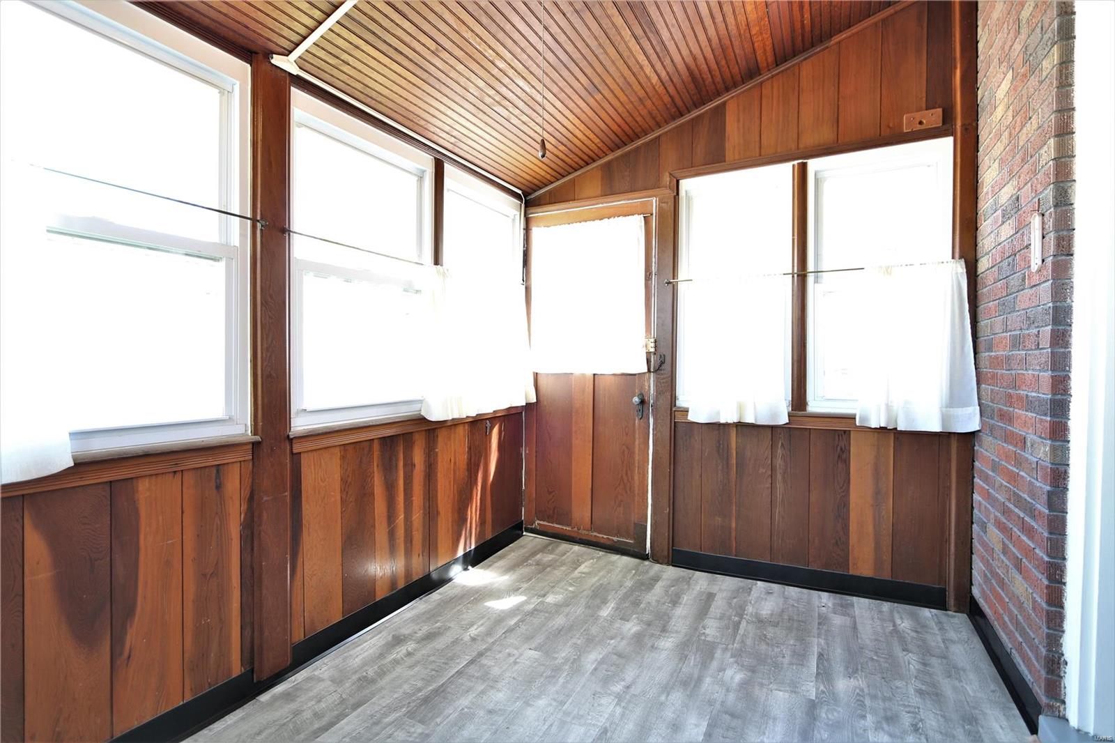 5711 Rosa Avenue St. Louis, MO 63109 - Photo 33 of 36 Gallery Image 33