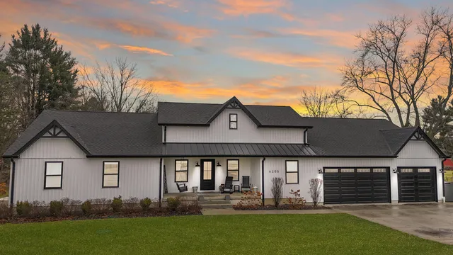 $930,000 | 6205 West 177th Avenue, Lowell, IN 46356