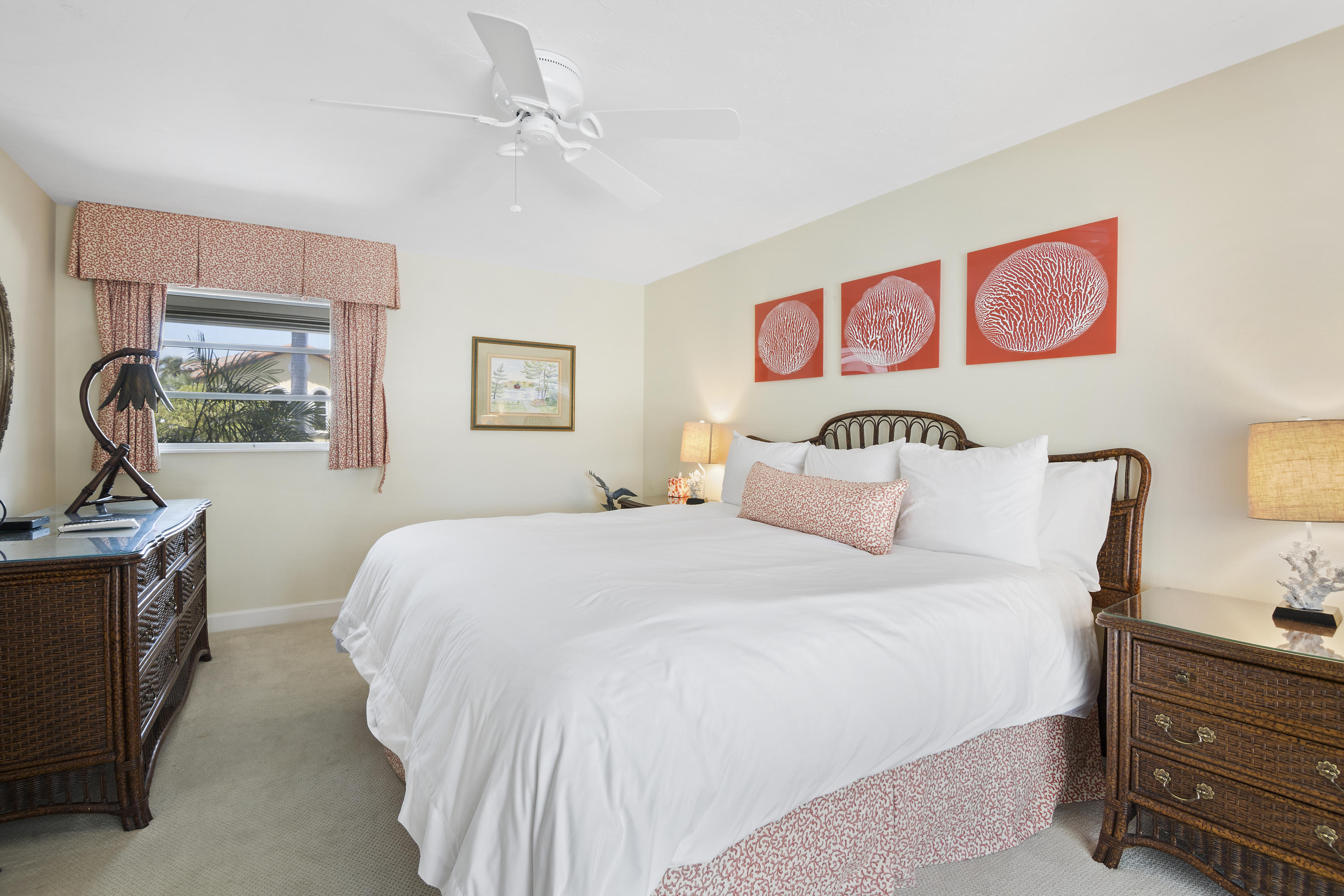 8 Exuma Road Key Largo, FL 33037 - Photo 12 of 29 Master bedroom