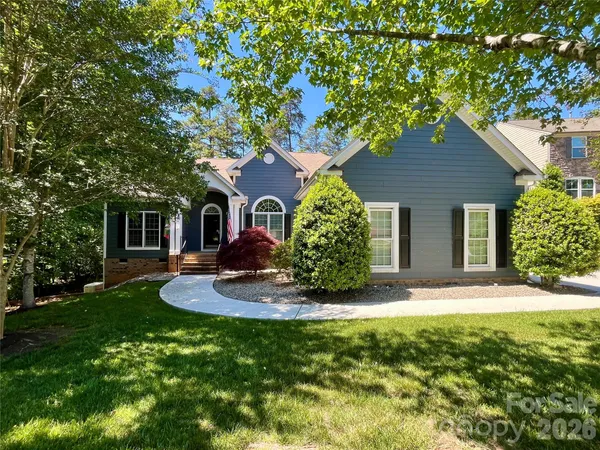 $575,000 | 4089 Harmattan Drive, Denver, NC 28037