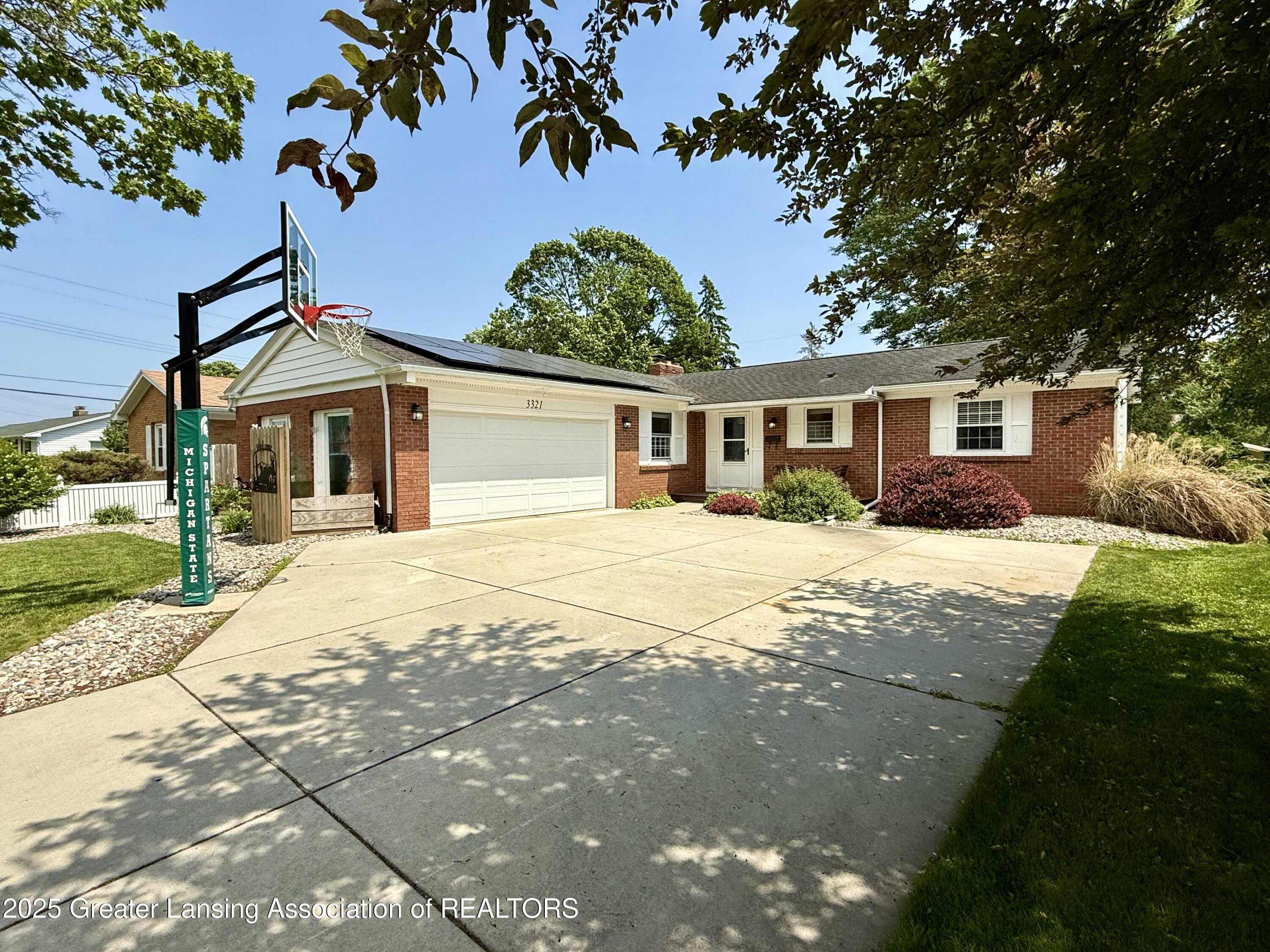 3321 Springbrook Lane Lansing, MI 48917 - Photo 1 of 52 IMG_3545